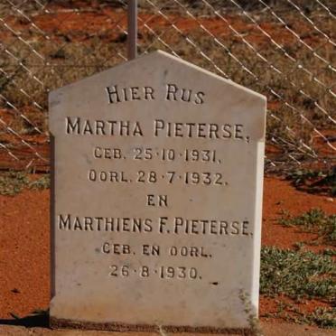 PIETERSE Martha 1931-1932 :: PIETERSE Marthiens F. 1930-1930