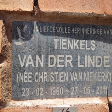 LINDE Christien, van der nee VAN NIEKERK 1960-2011