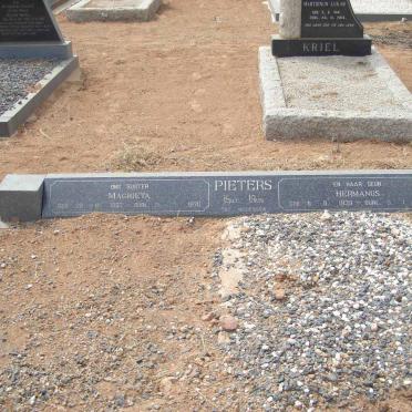 PIETERS Magrietha 1897-1970 :: PIETERS Hermanus 1939-1971