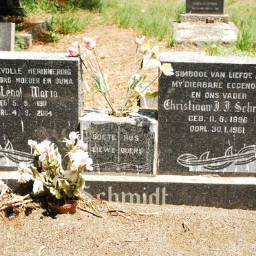 SCHMIDT Christiaan J.J. 1896-1961 &amp; Helena Maria 1911-2004