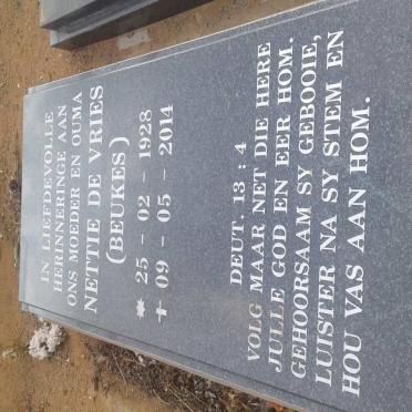 VRIES Nettie, de nee BEUKES 1928-2014