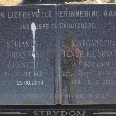 STRYDOM Stefanus Johannes 1931-2013 &amp; Margaretha Hendrik Susanna KOTZE 1932-2001
