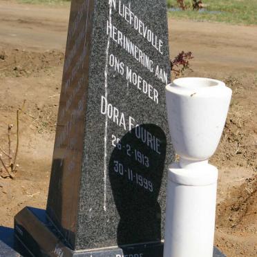 FOURIE Hannes 1911-1966 &amp; Dora 1913-1999 