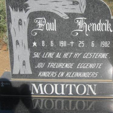 MOUTON Paul Hendrik 1911-1982 &amp; Margaretha Gezina Helena GENIS 1911-1984