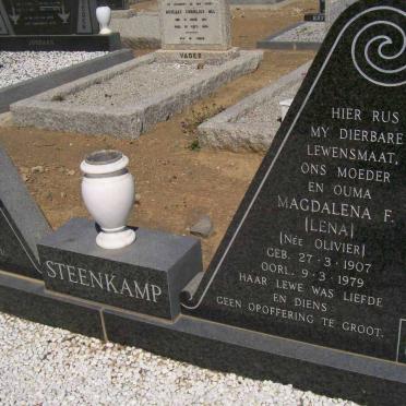 STEENKAMP Magdalena F. nee OLIVIER 1907-1979