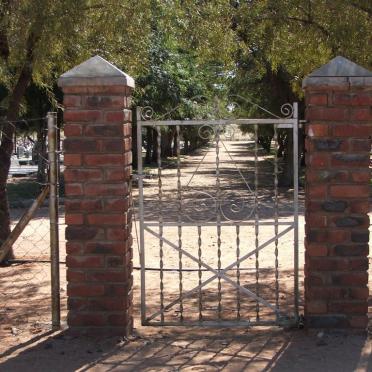 4. Second entrance to the Cemetery