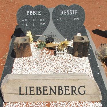 LIEBENBERG Ebbie 1921-2005 &amp; Bessie 1927-