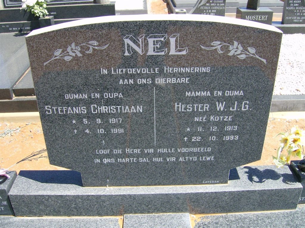 NEL Stefanis Christiaan 1917-1991 &amp; Hester W.J.G. KOTZE 1913-1993