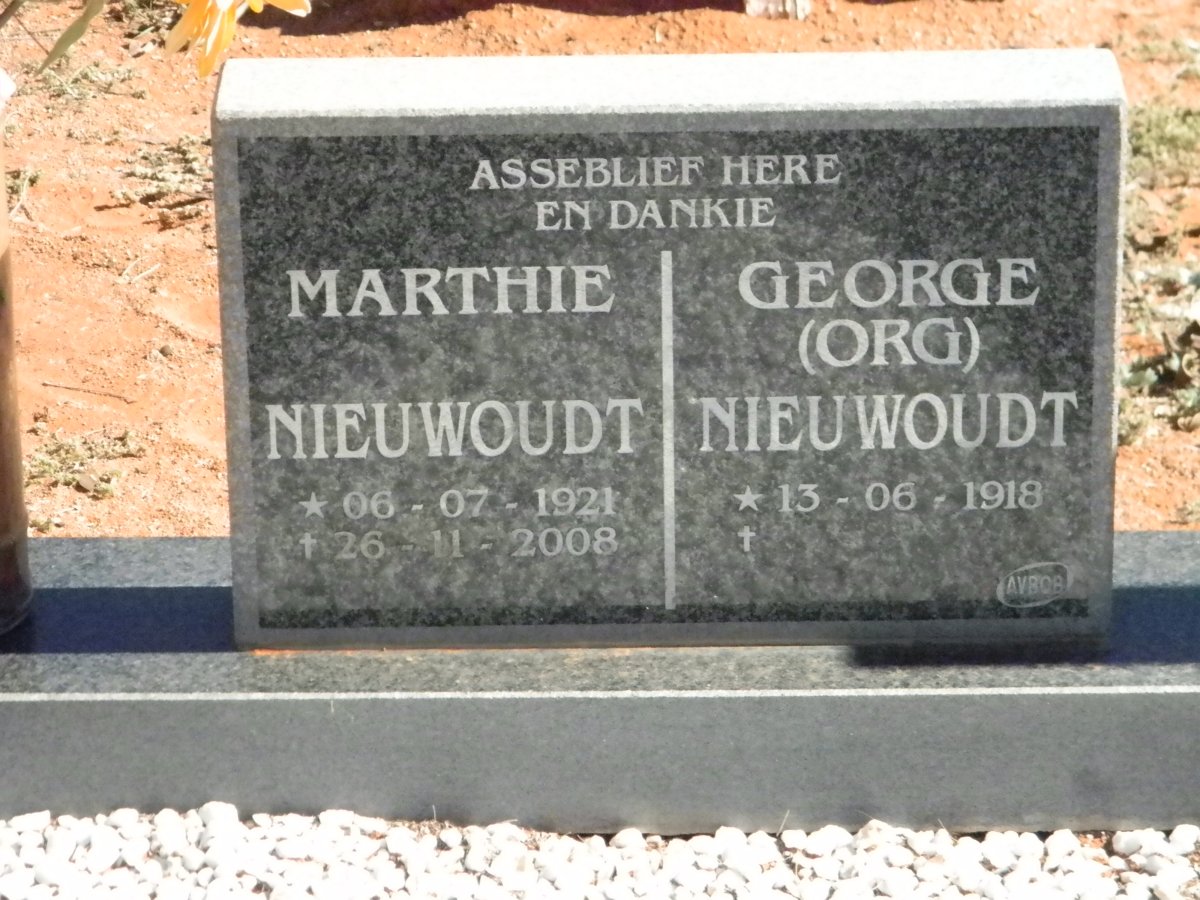 NIEUWOUDT George 1918- &amp; Marthie 1921-2008