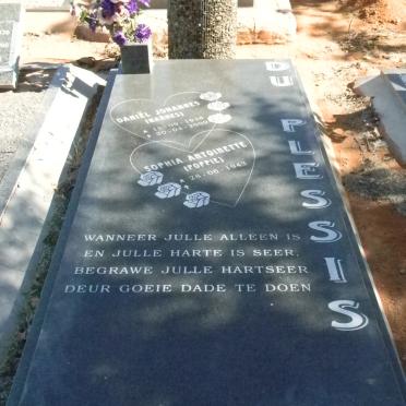PLESSIS Daniël Johannes, du 1938-2009 &amp; Sophia Antoinette 1943-