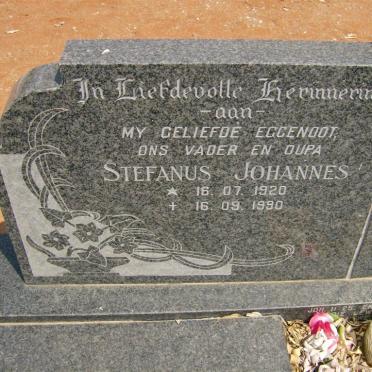 RUPPING Stefanus Johannes 1920-1990 &amp; Wilhelmina Engela Jacoba DE BRUYN 1920-2003