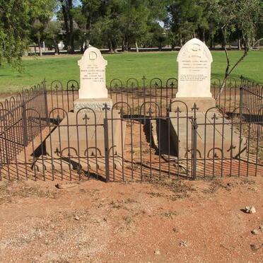 MOLLER Johannes Daniel 1827-1901 &amp; MOLLER Anna Louisa nee HYMAN 1828-1923