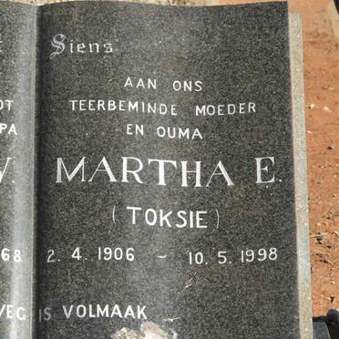 SCHULTZ Schalk W. 1899-1968 &amp; Martha E. 1906-1998