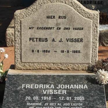VISSER Petrus A.J. 1895-1965 &amp; Fredrika Johanna 1918-2005