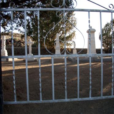 Northern Cape, VICTORIA WEST district, Dombietersfontein 255, farm cemetery