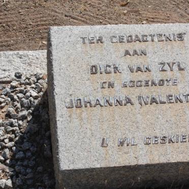 ZYL Dick, van &amp; Johanna
