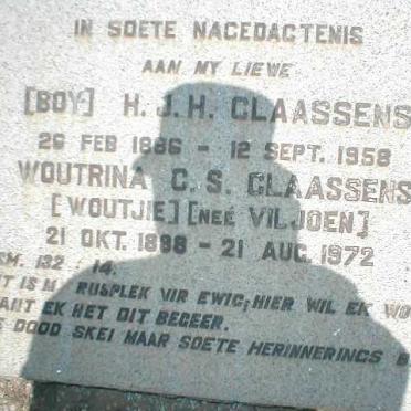 CLAASSENS H.J.H 1886-1958 &amp; Woutrina C.S VILJOEN 1888-1972