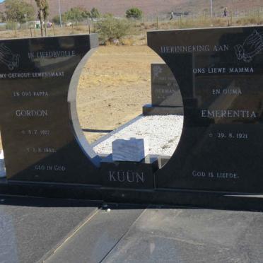 KÜÜN Gordon 1927-1983 &amp; Emerentia 1921-