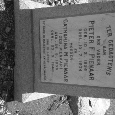 PIENAAR Pieter F. 1854-1934 &amp; Catharina M. PIENAAR 1859-1940