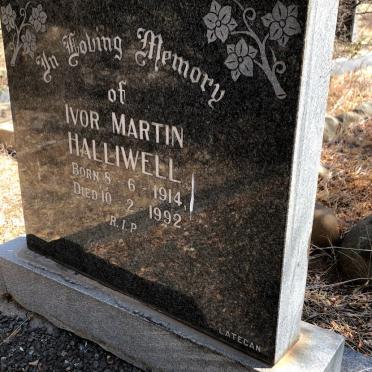 HALLIWELL Ivor Martin 1914-1992