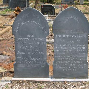 NIEKERK Jan Albert, van 1831-1926 &amp; S.M.E. FAUL 1842-1928