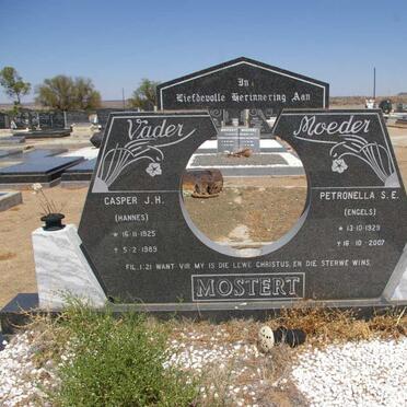 MOSTERT Casper J.H. 1925-1989 &amp; Petronella S.E. ENGELS 1929-2007