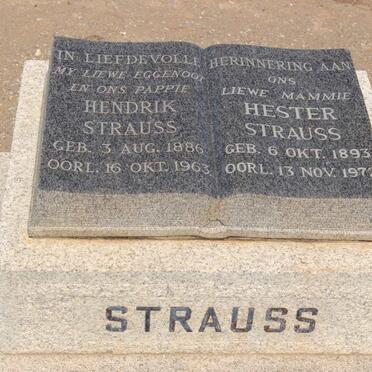 STRAUSS Hendrik 1886-1963 &amp; Hester 1893-1972