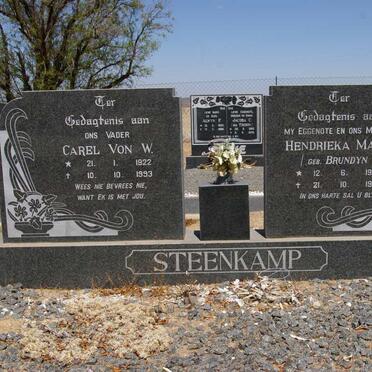 STEENKAMP Carel von W. 1922-1993 &amp; Hendrika Maria BRUNDYN 1927-1974