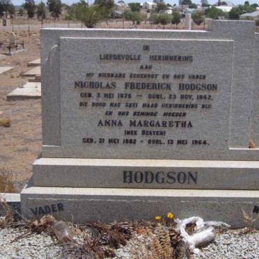 HODGSON Nicholas Frederick 1876-1942 &amp; Anna Margaretha BESTER 1882-1964