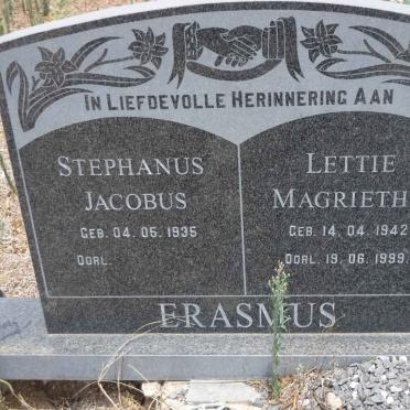ERASMUS Stephanus Jacobus 1935- &amp; Lettie Magrietha 1942-1999