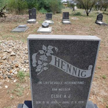 HENNIG Elsie A.J. 1895-1974