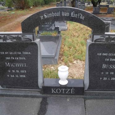 KOTZE Michiel 1923-1996 &amp; Bessie 1925-2005