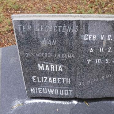 NIEUWOUDT Maria Elizabeth nee V.D MERWE 1904-2000