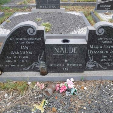 NAUDE Jan Abraham 1886-1973 &amp; Maria Catharina Elizabeth Jacomina 1906-1975