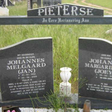PIETERSE Johannes Melgaard 1923-2009 &amp; Johanna Margarietha 1931-2016