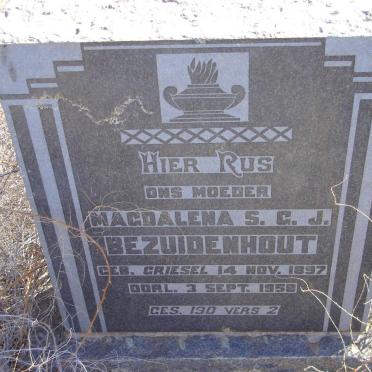 BEZUIDENHOUT Magdalena S.G.J. nee GRIESEL  1897-1958