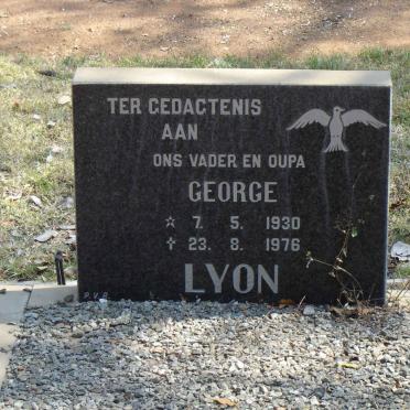 LYON George.