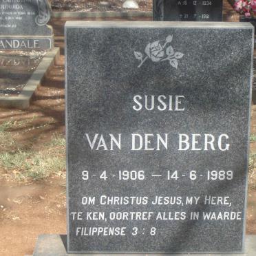 BERG Susie VAN DEN
