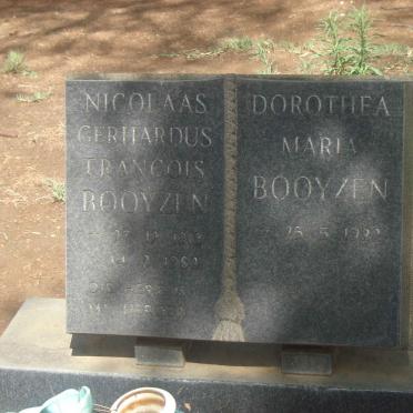 BOOYZEN Nicolaas Gerhardus Francois 1912-1980 &amp; Dorothea Maria 1922-