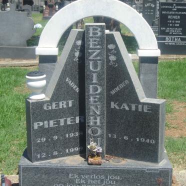BEZUIDENHOUT Gert Pieter 1938-1999 &amp; Katie 1940-