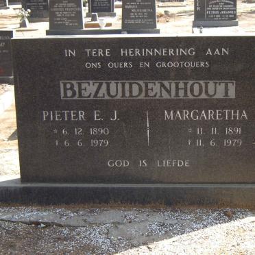 BEZUIDENHOUT Pieter E J