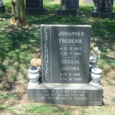 ESTERHUIZEN Johannes Frederik 1912-1991 &amp; Cecilia Jacoba 1916-2001
