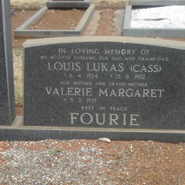 FOURIE Louis Lukas 1924-1982 &amp; Valerie Margaret 1935-