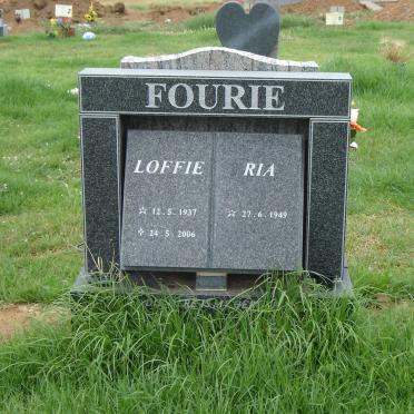 FOURIE Loffie 1937-2006 &amp; Ria 1949-