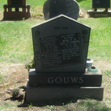 GOUWS Gideon Petrus 1918-1992 &amp; Maria P.M. J.V. VUUREN 1918-2000