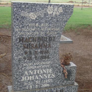 MINNAAR Antonie Johannes 1957-2006 &amp; Machdult Susanna 1958-1984