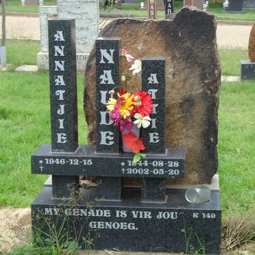 NAUDE Attie 1944-2002 &amp; Annatjie 1946-