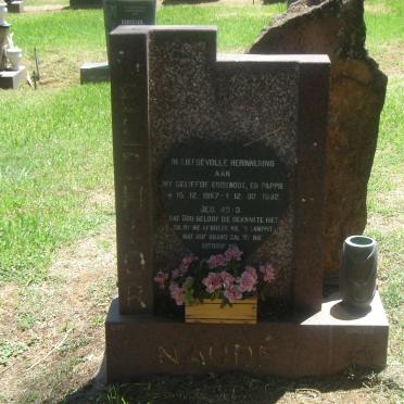 NAUDÉ ? 1957-1992