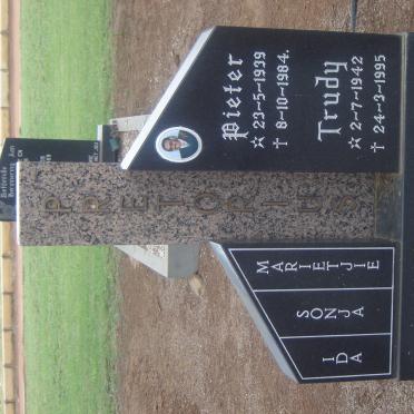 PRETORIUS Pieter 1939-1984 &amp; Trudy 1942-1995