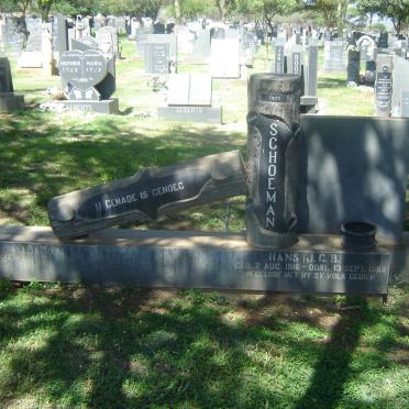 SCHOEMAN J.C.G. 1916-1986 &amp; ? 1918-